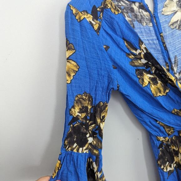 Free People All the Right Ruffles Playsuit Royal Blue Floral Mini Romper XS - Picture 4 of 8